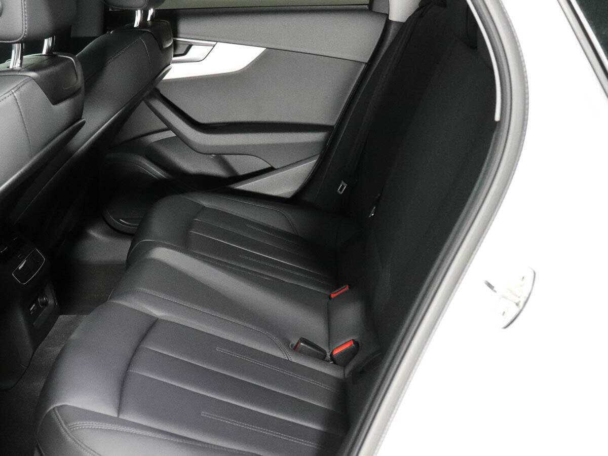 Купить Audi A4 с пробегом. Фото: #10