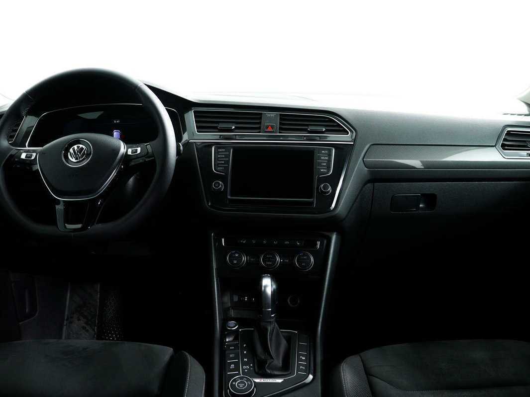 Купить Volkswagen Tiguan с пробегом. Фото: #10