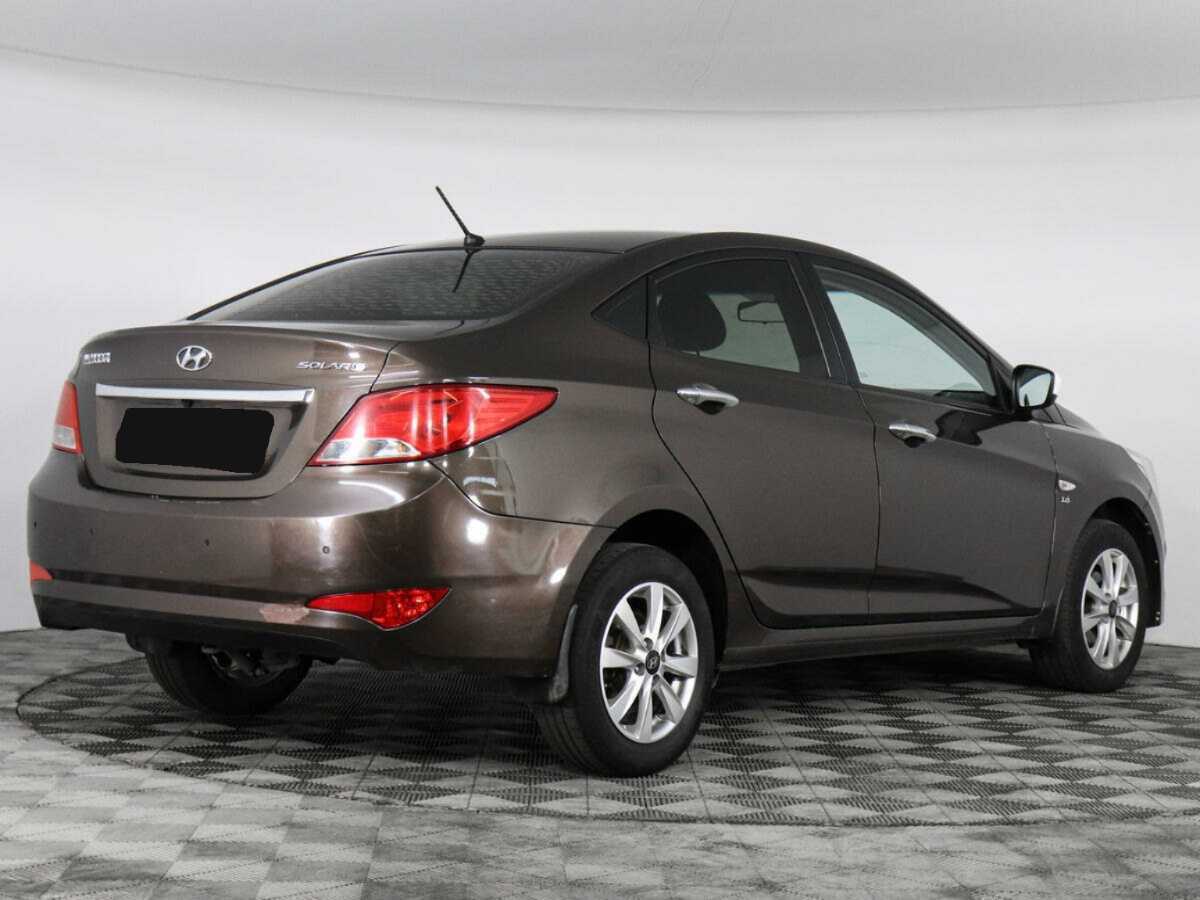 Купить Hyundai Solaris с пробегом. Фото: #4