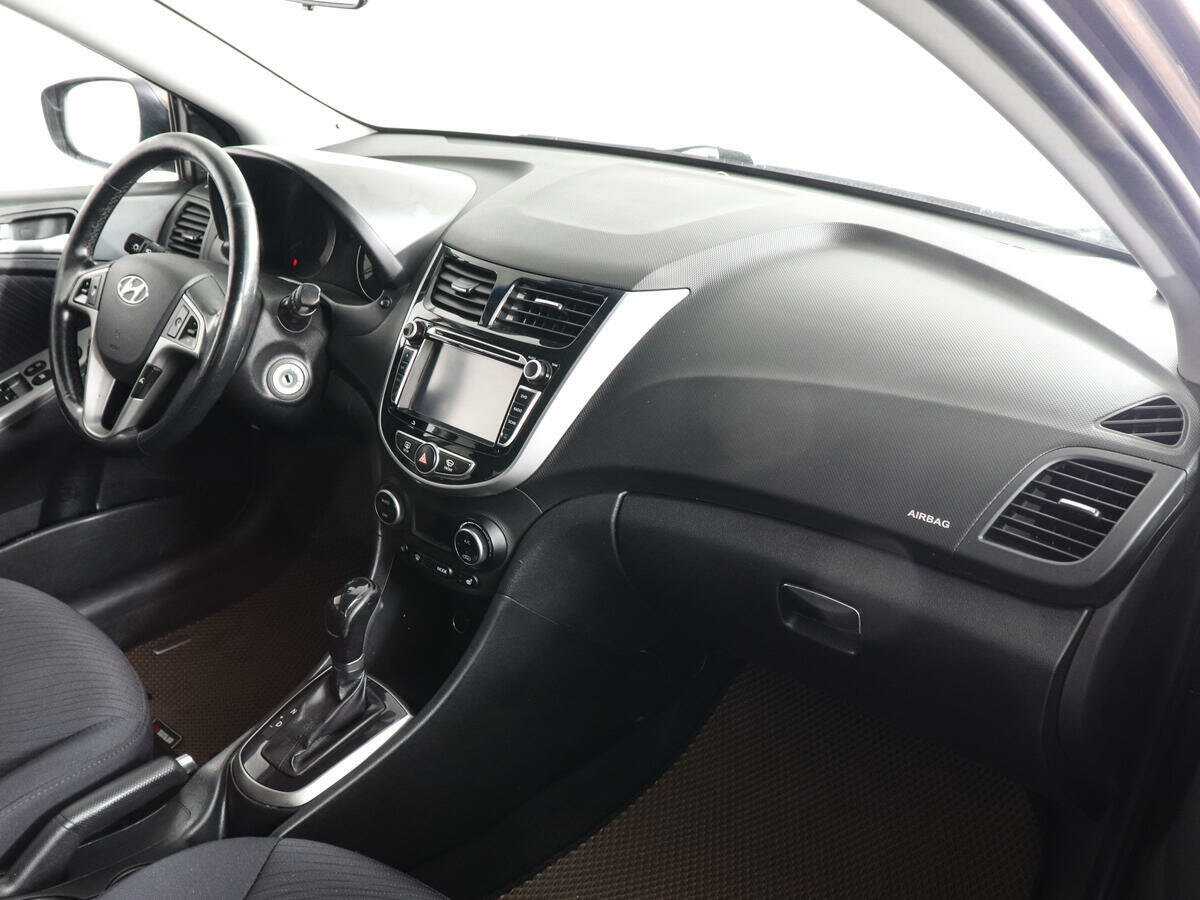 Купить Hyundai Solaris с пробегом. Фото: #8