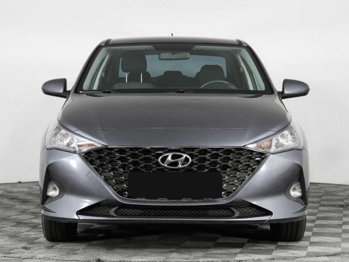 Купить Hyundai Solaris с пробегом. Фото: #1