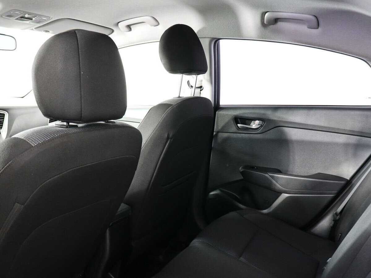 Купить Hyundai Solaris с пробегом. Фото: #9