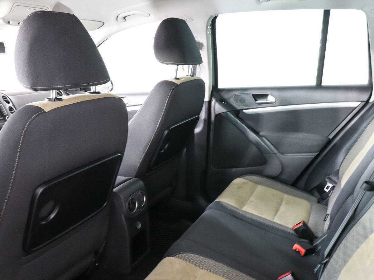 Купить Volkswagen Tiguan с пробегом. Фото: #9