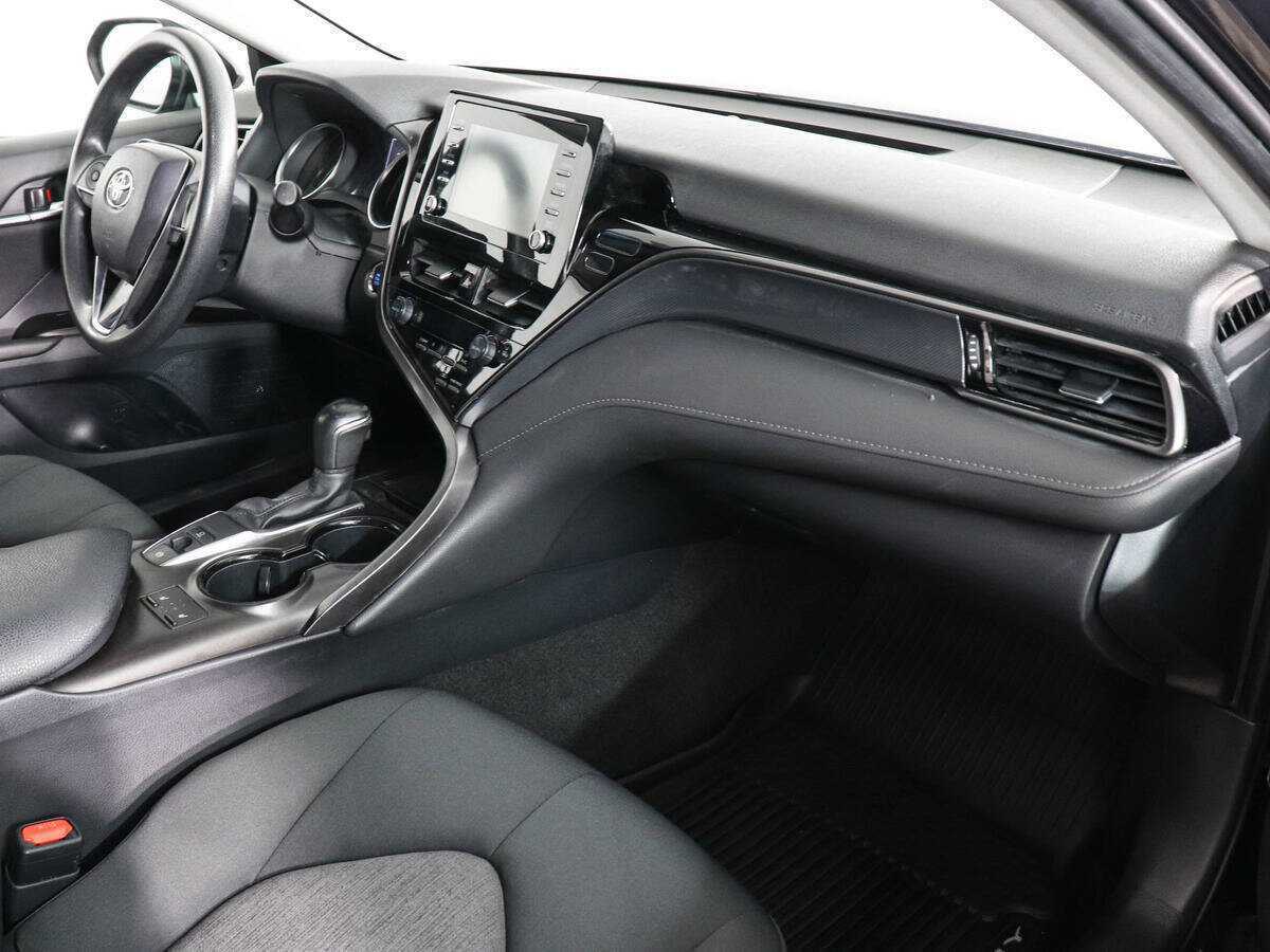 Купить Toyota Camry с пробегом. Фото: #9