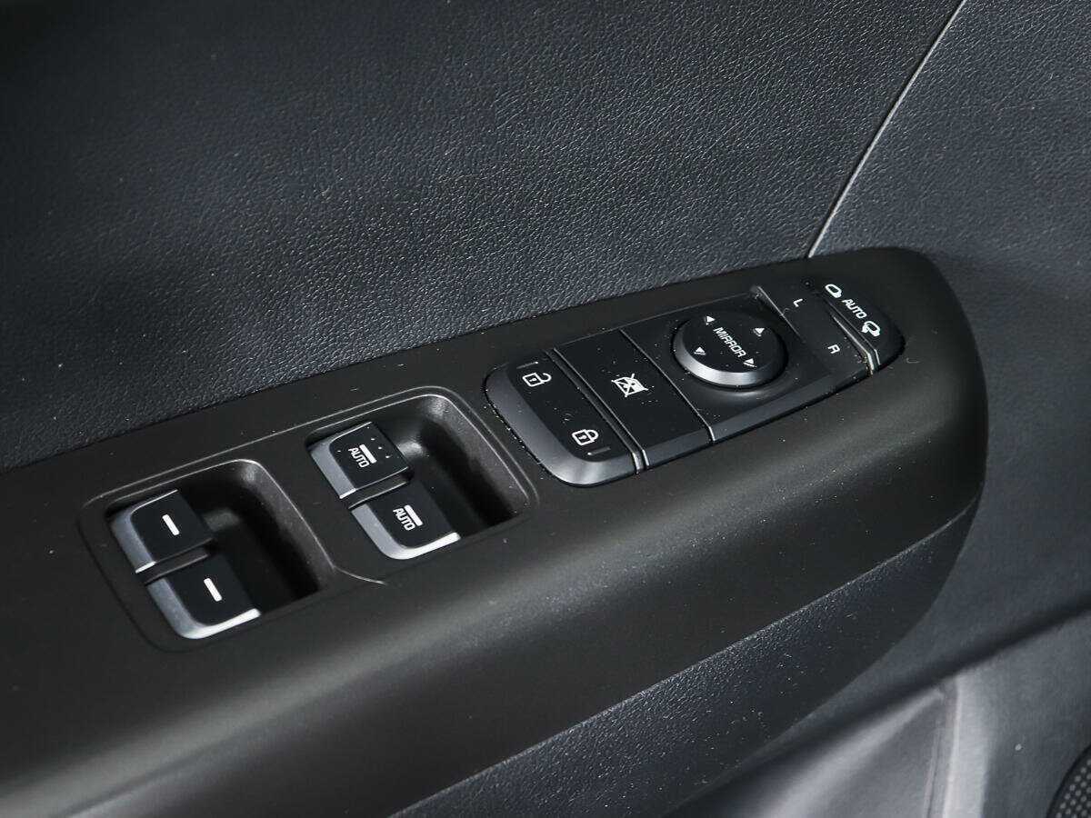 Купить Kia Sportage с пробегом. Фото: #14