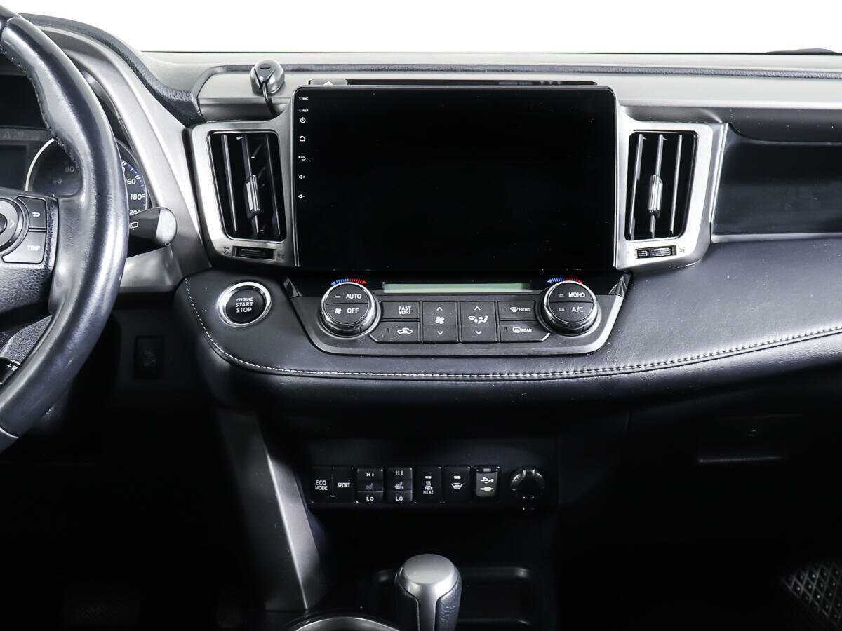 Купить Toyota RAV4 с пробегом. Фото: #13