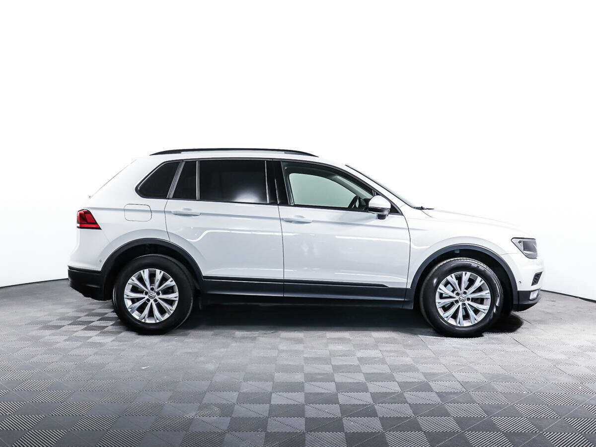 Купить Volkswagen Tiguan с пробегом. Фото: #3
