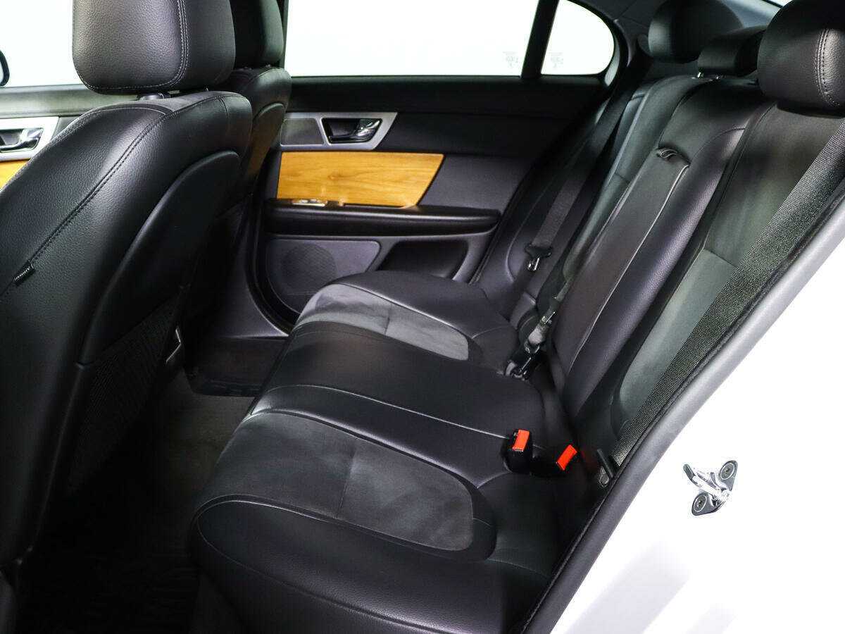 Купить Jaguar XF с пробегом. Фото: #9