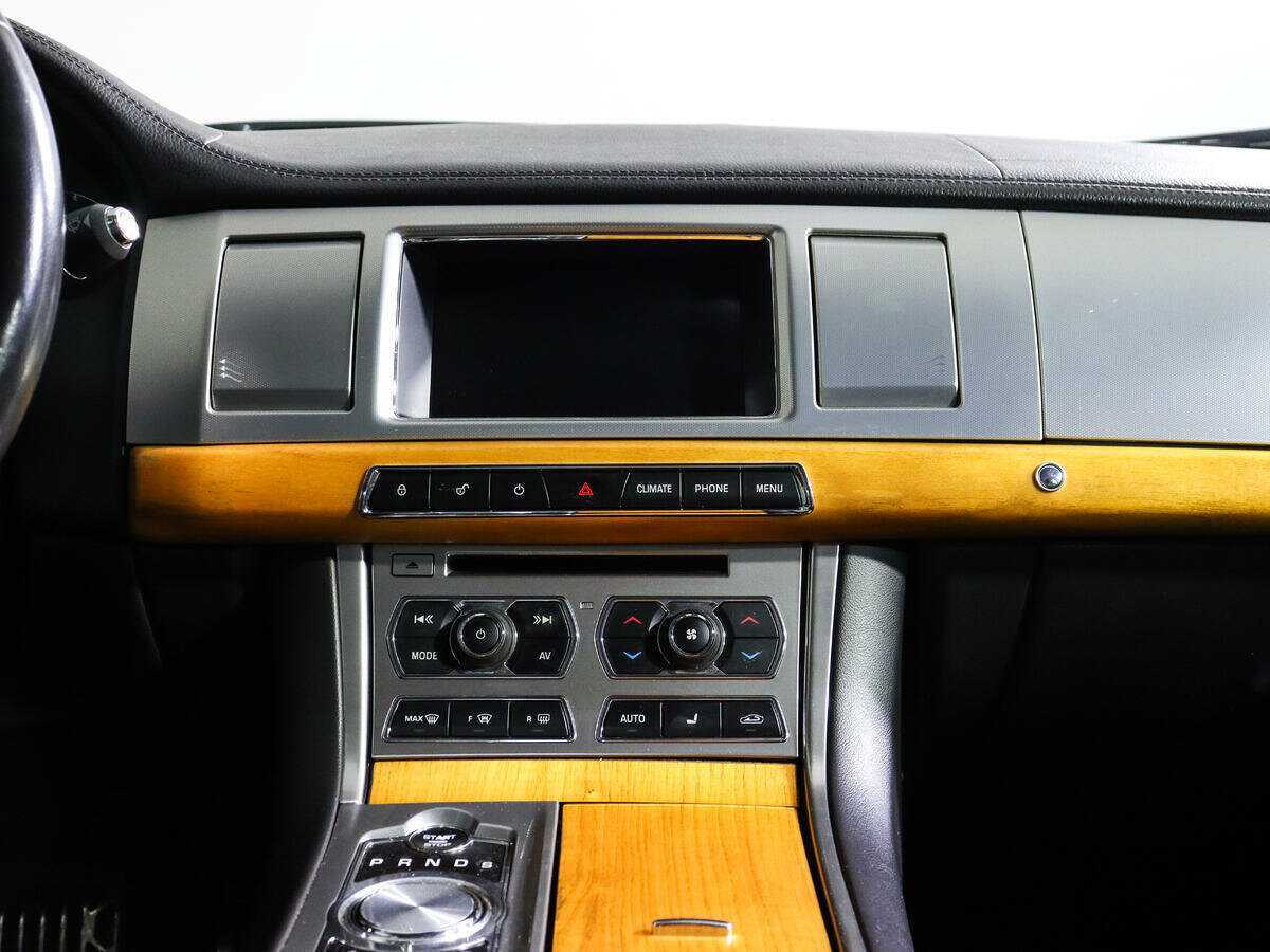 Купить Jaguar XF с пробегом. Фото: #12