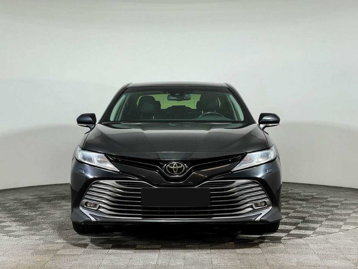 Купить Toyota Camry с пробегом. Фото: #1