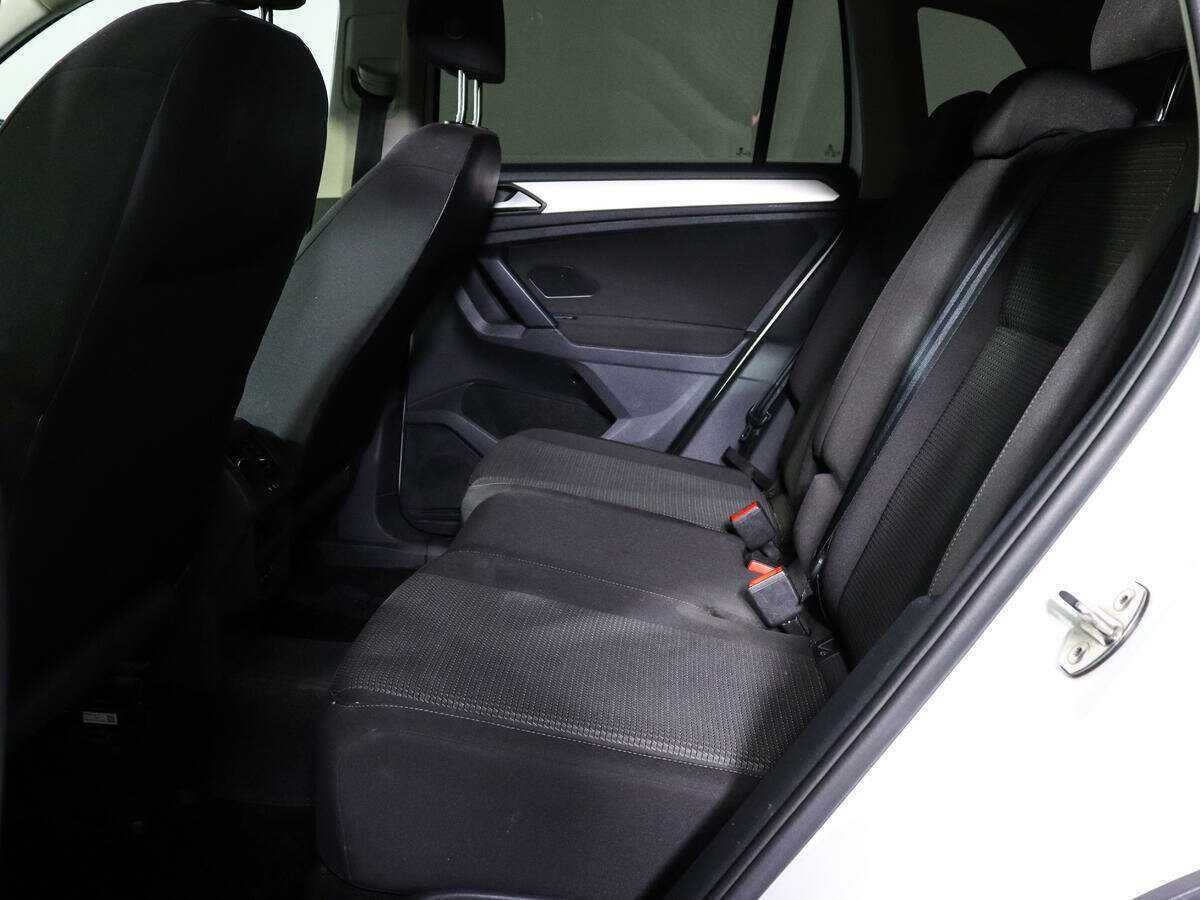 Купить Volkswagen Tiguan с пробегом. Фото: #7
