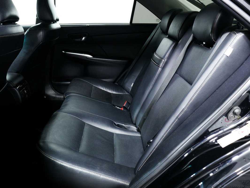 Купить Toyota Camry с пробегом. Фото: #11
