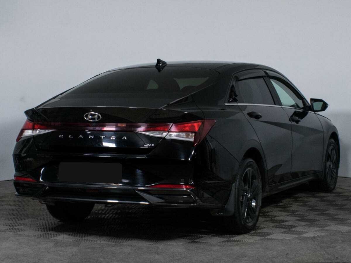 Купить Hyundai Elantra с пробегом. Фото: #4