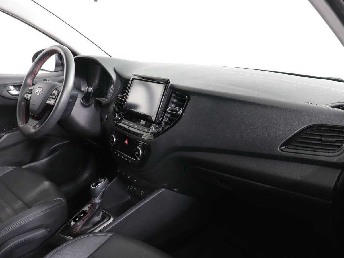 Купить Hyundai Solaris с пробегом. Фото: #9