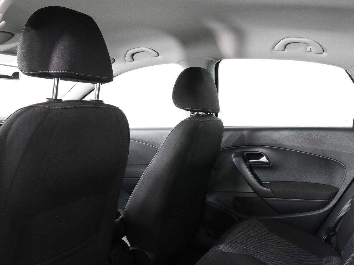 Купить Volkswagen Polo с пробегом. Фото: #9