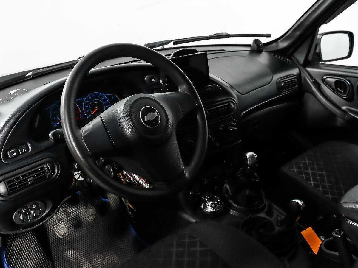 Купить Chevrolet Niva с пробегом. Фото: #7