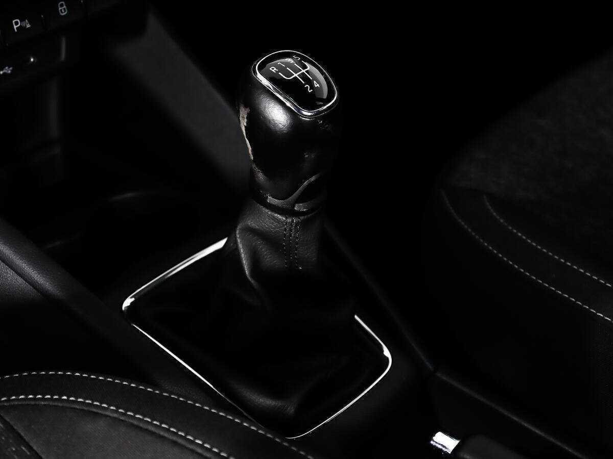 Купить Skoda Rapid с пробегом. Фото: #9