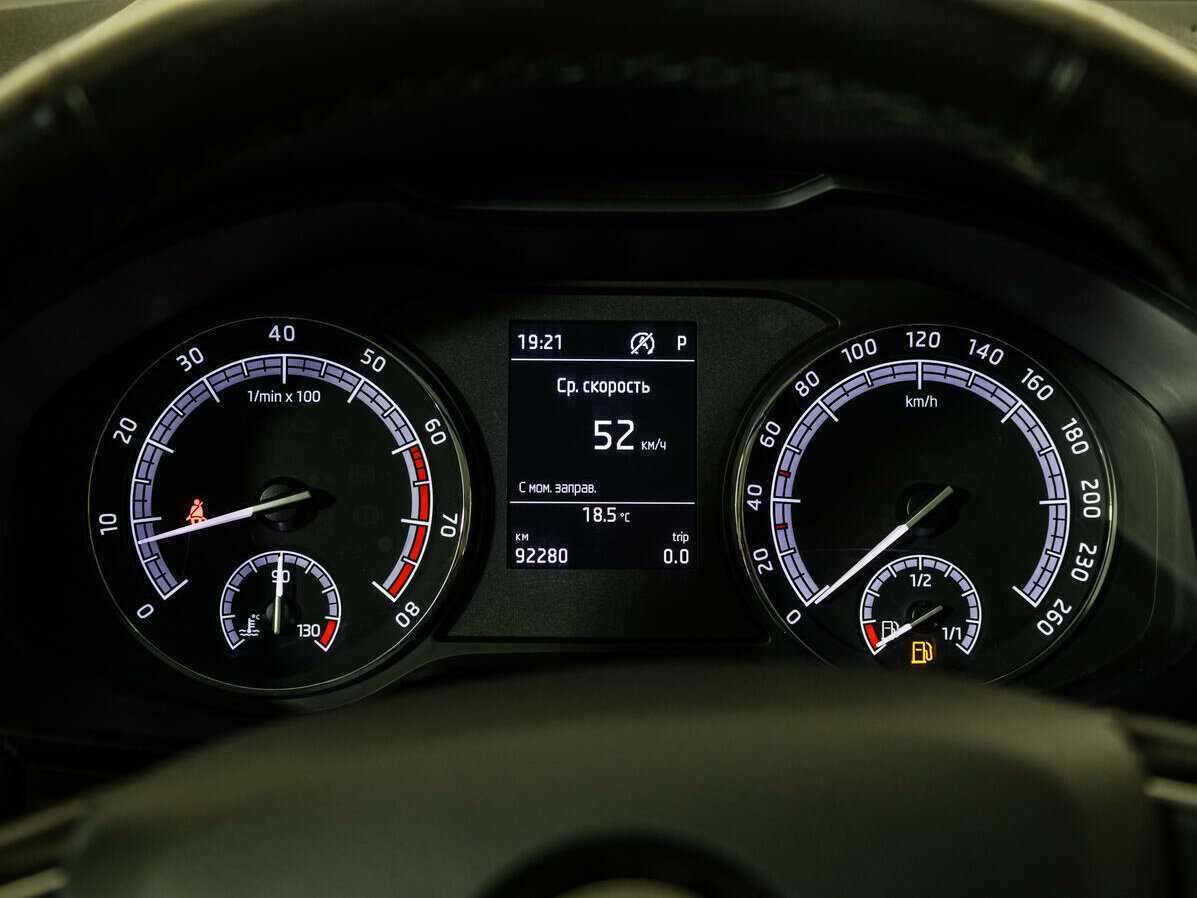 Купить Skoda Karoq с пробегом. Фото: #9