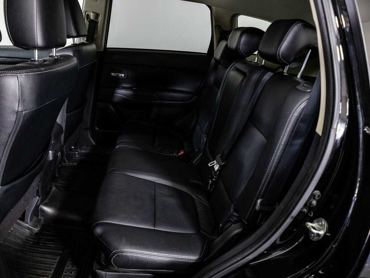 Купить Mitsubishi Outlander с пробегом. Фото: #7