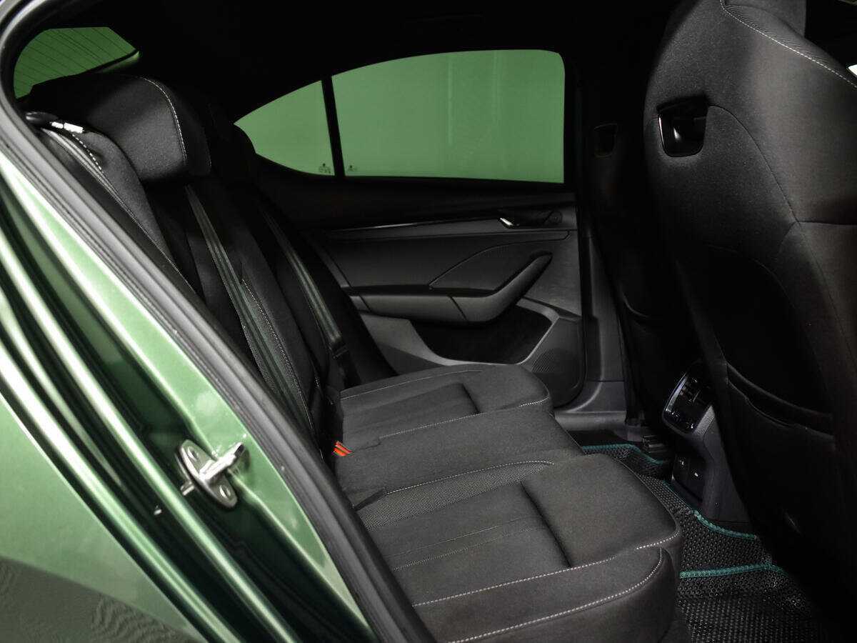 Купить Skoda Octavia с пробегом. Фото: #9