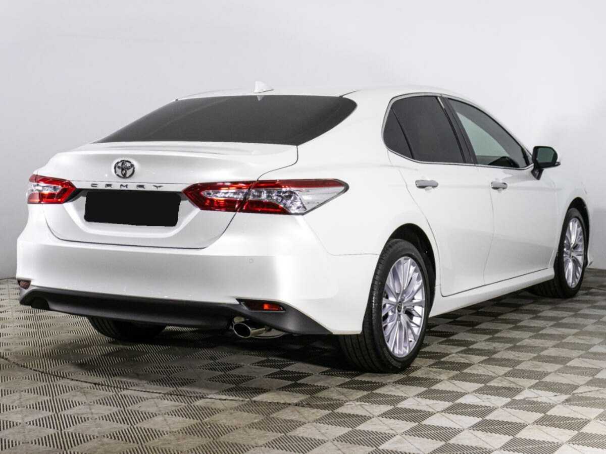 Купить Toyota Camry с пробегом. Фото: #4