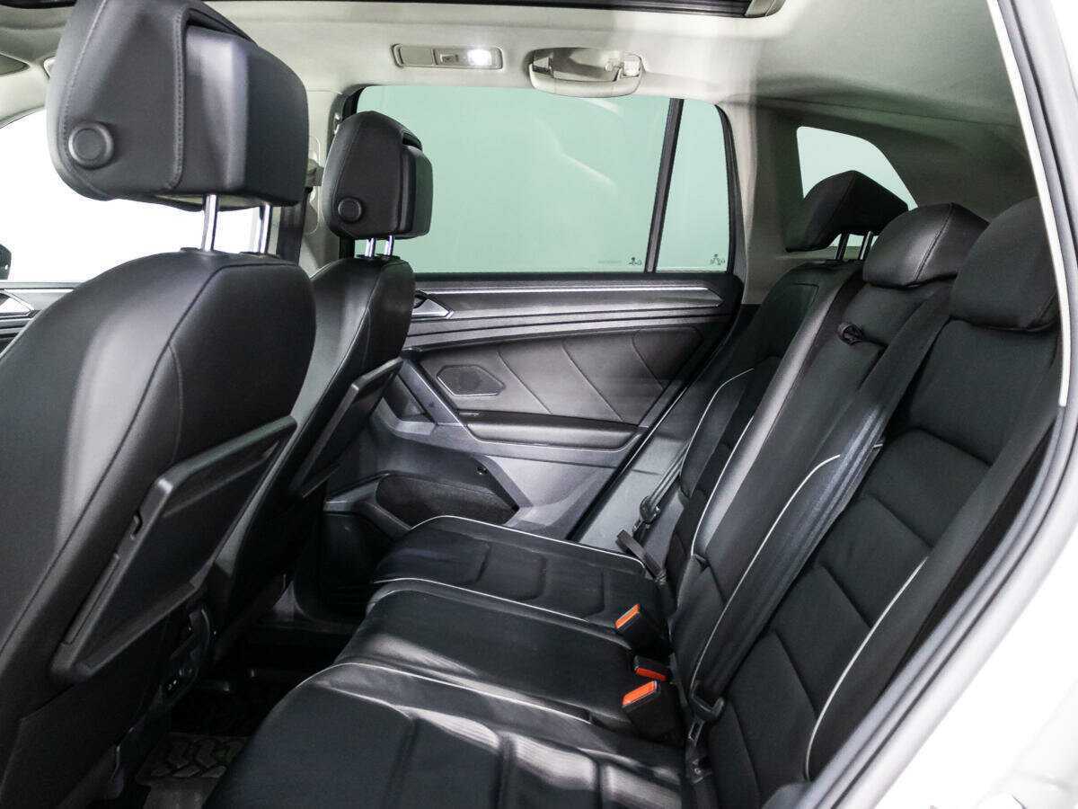 Купить Volkswagen Tiguan с пробегом. Фото: #9