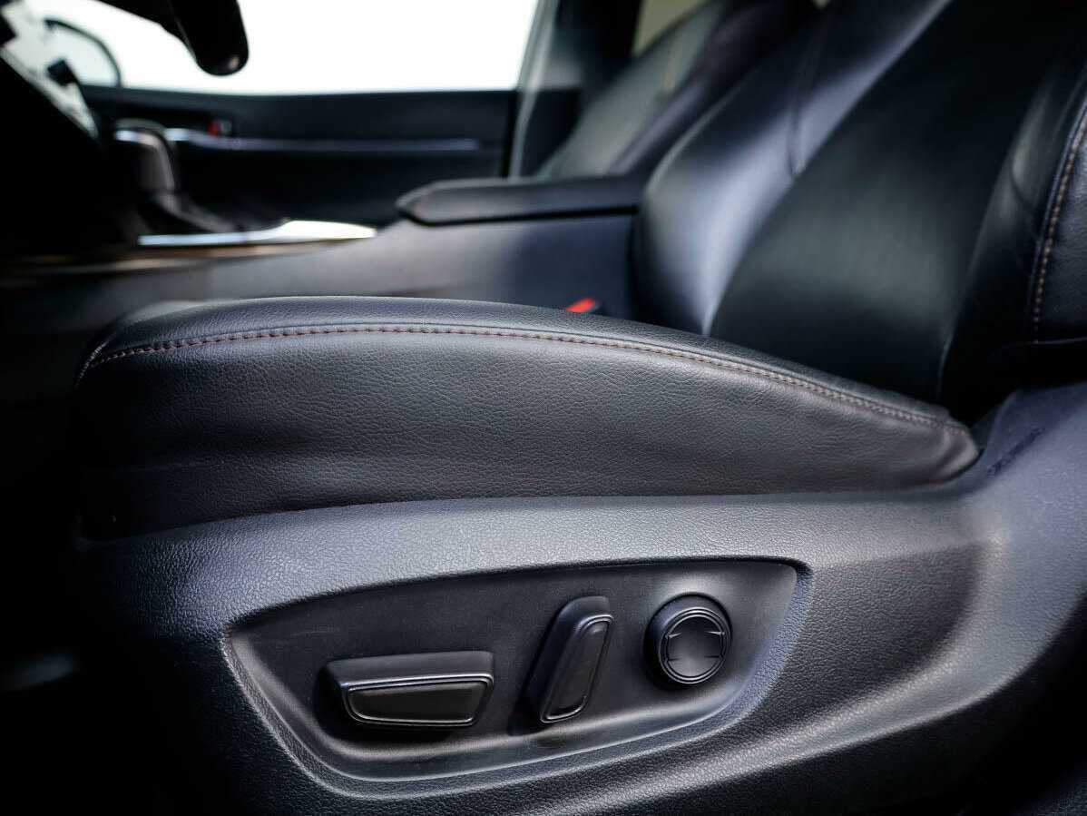 Купить Toyota Camry с пробегом. Фото: #14