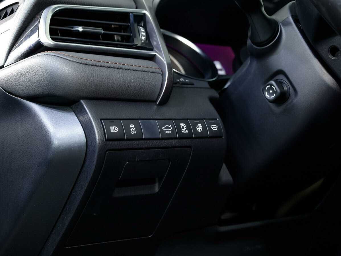 Купить Toyota Camry с пробегом. Фото: #23