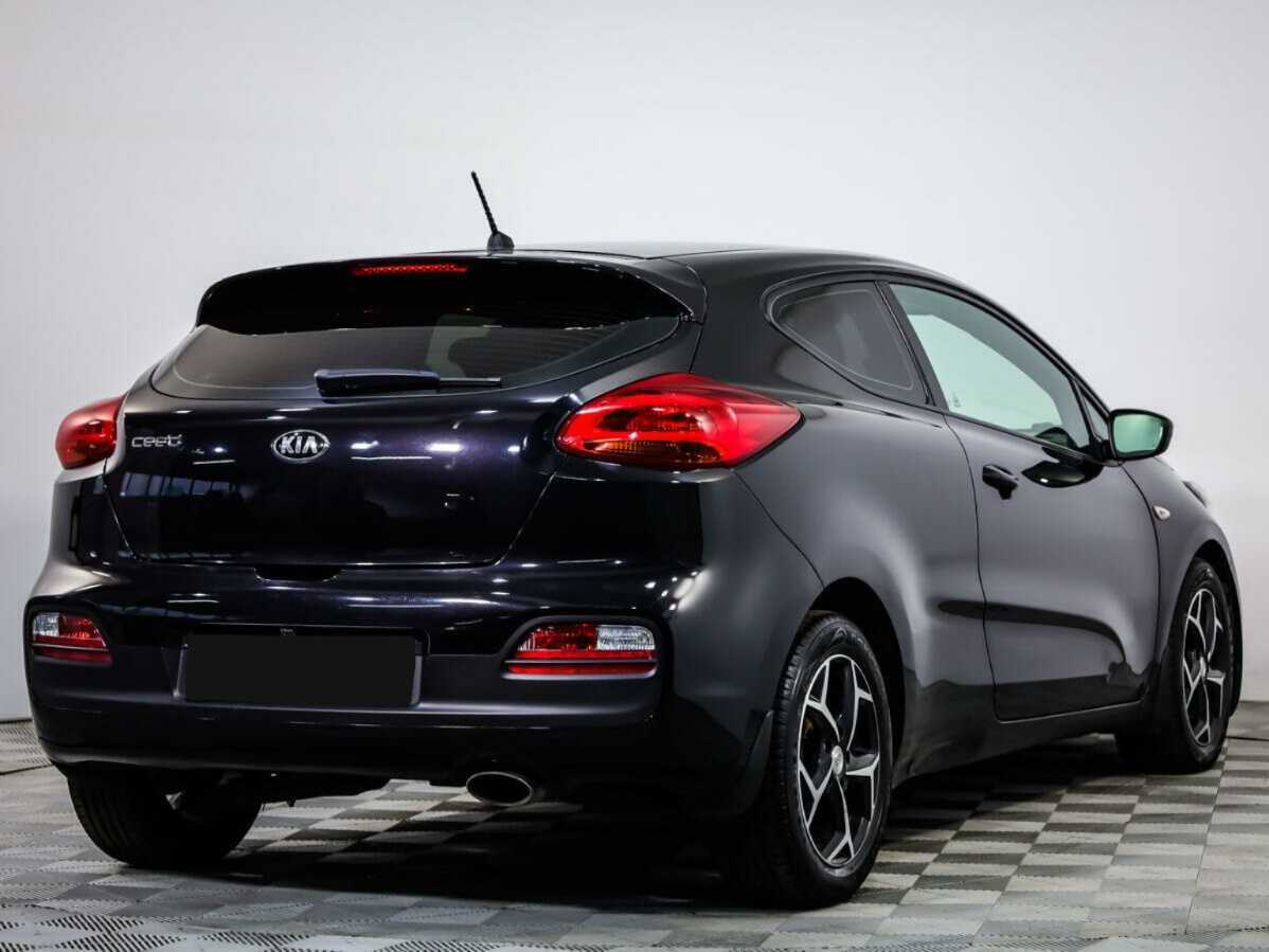 Купить Kia Ceed с пробегом. Фото: #3
