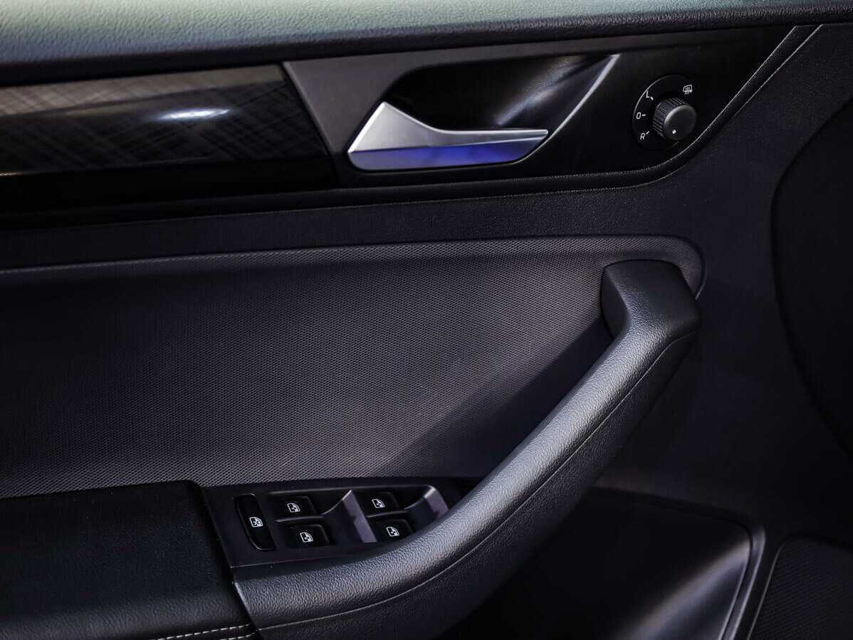 Купить Volkswagen Polo с пробегом. Фото: #17