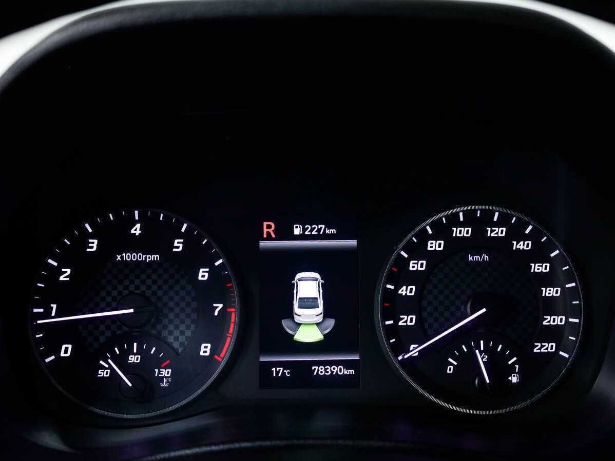 Купить Hyundai Solaris с пробегом. Фото: #10