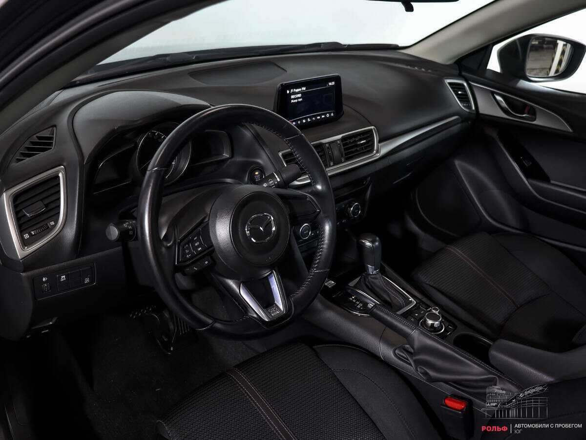 Купить Mazda 3 с пробегом. Фото: #11