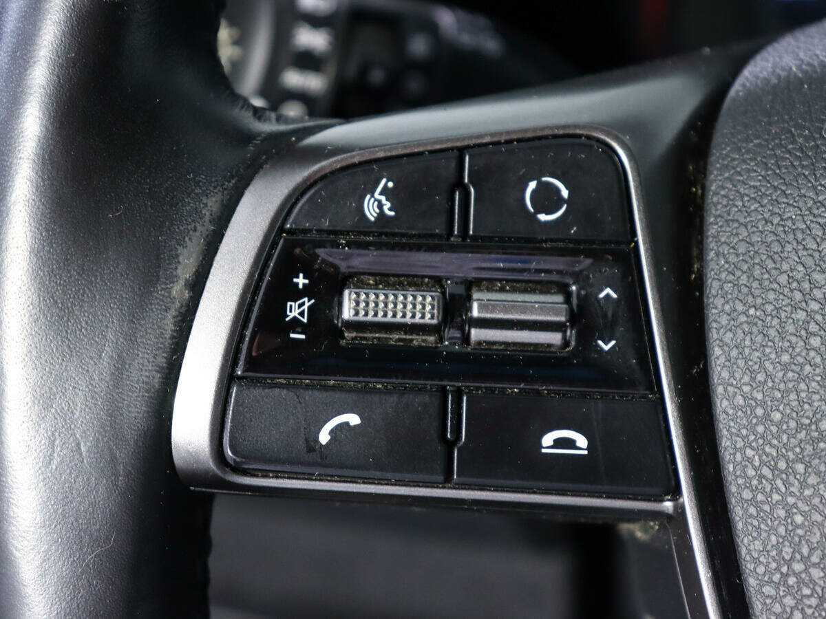 Купить Kia Sorento с пробегом. Фото: #23
