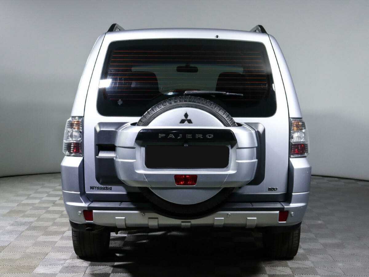 Купить Mitsubishi Pajero с пробегом. Фото: #4