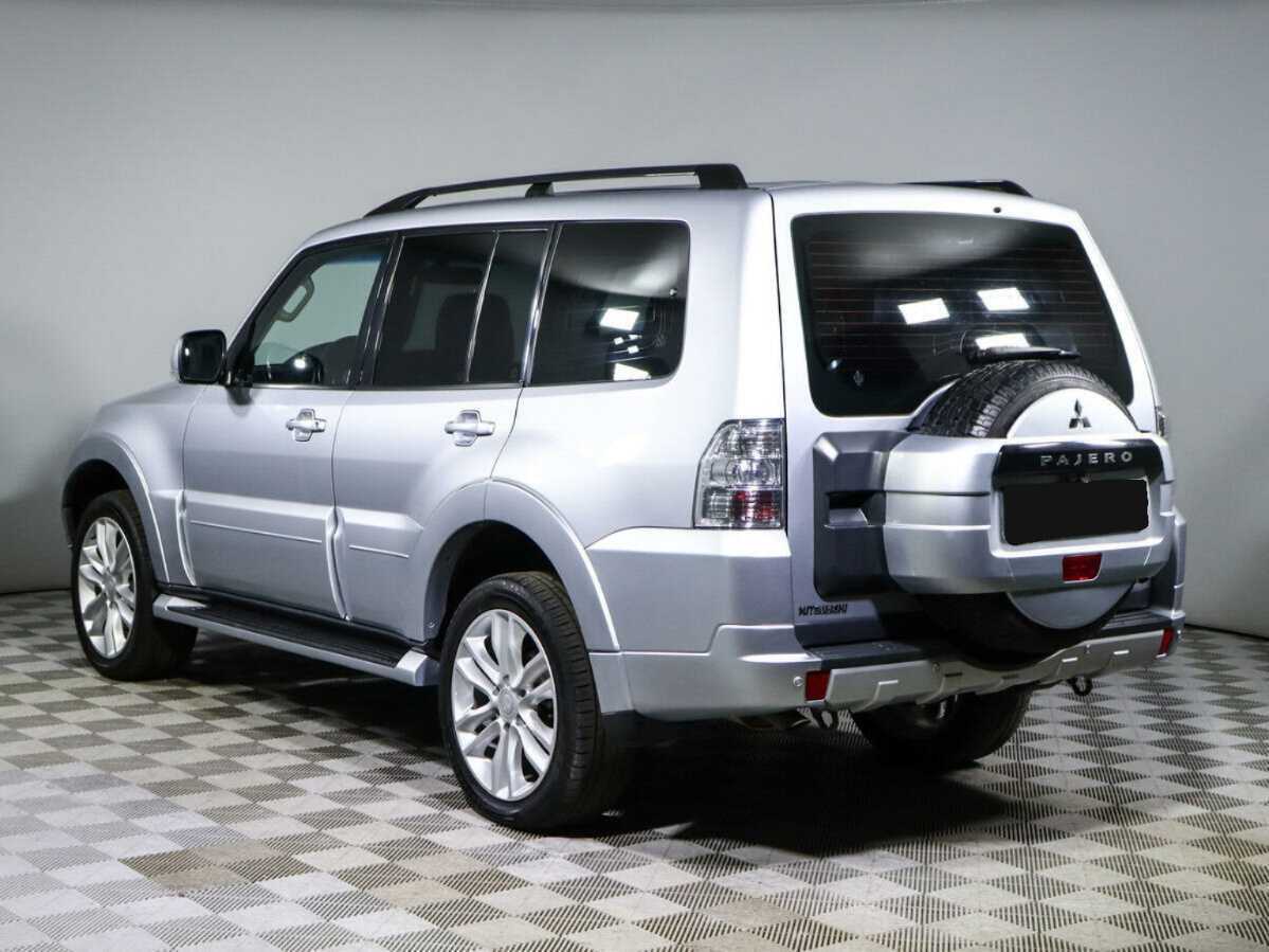 Купить Mitsubishi Pajero с пробегом. Фото: #5
