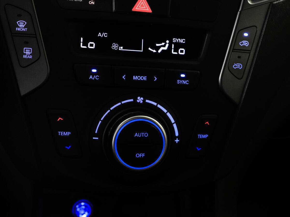 Купить Hyundai Santa Fe с пробегом. Фото: #17