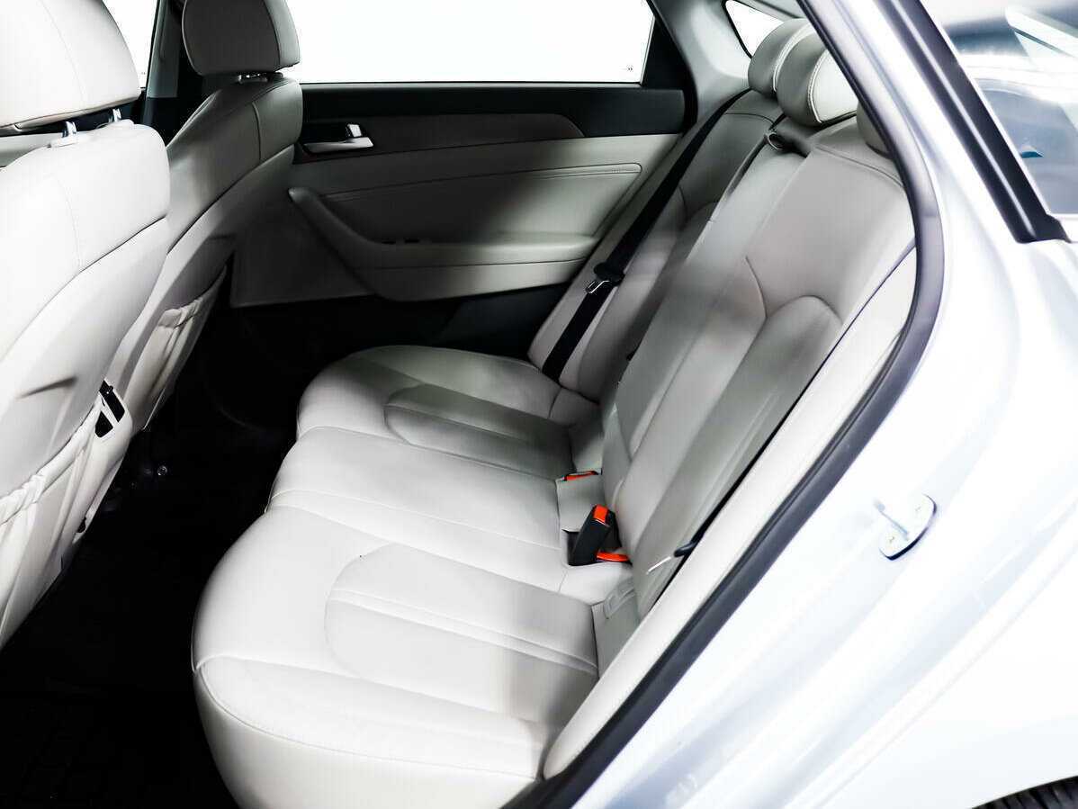Купить Hyundai Sonata с пробегом. Фото: #9