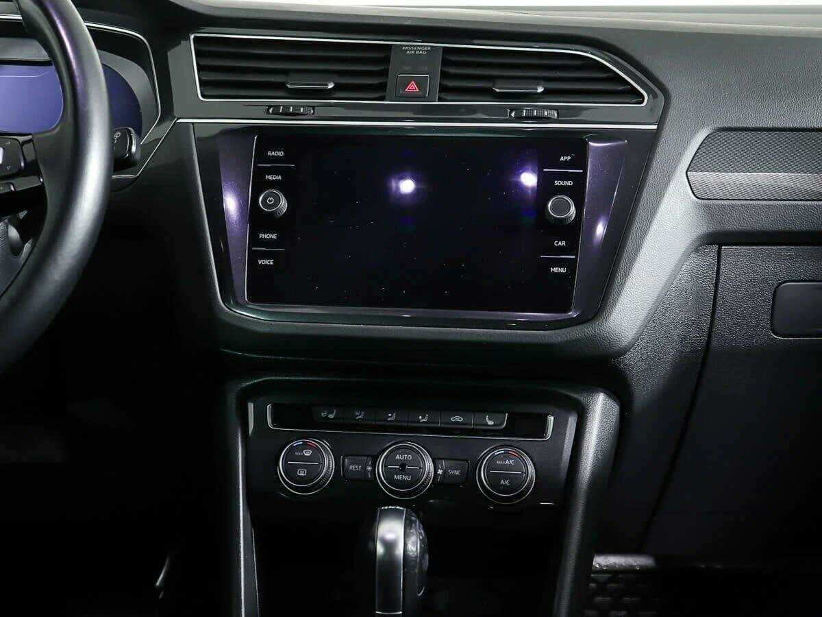 Купить Volkswagen Tiguan с пробегом. Фото: #9