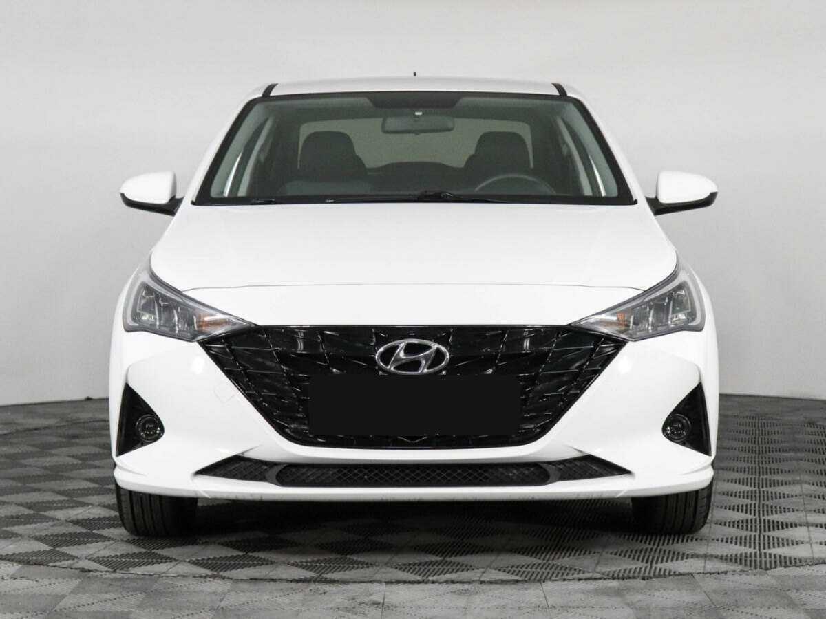 Купить Hyundai Solaris с пробегом. Фото: #1