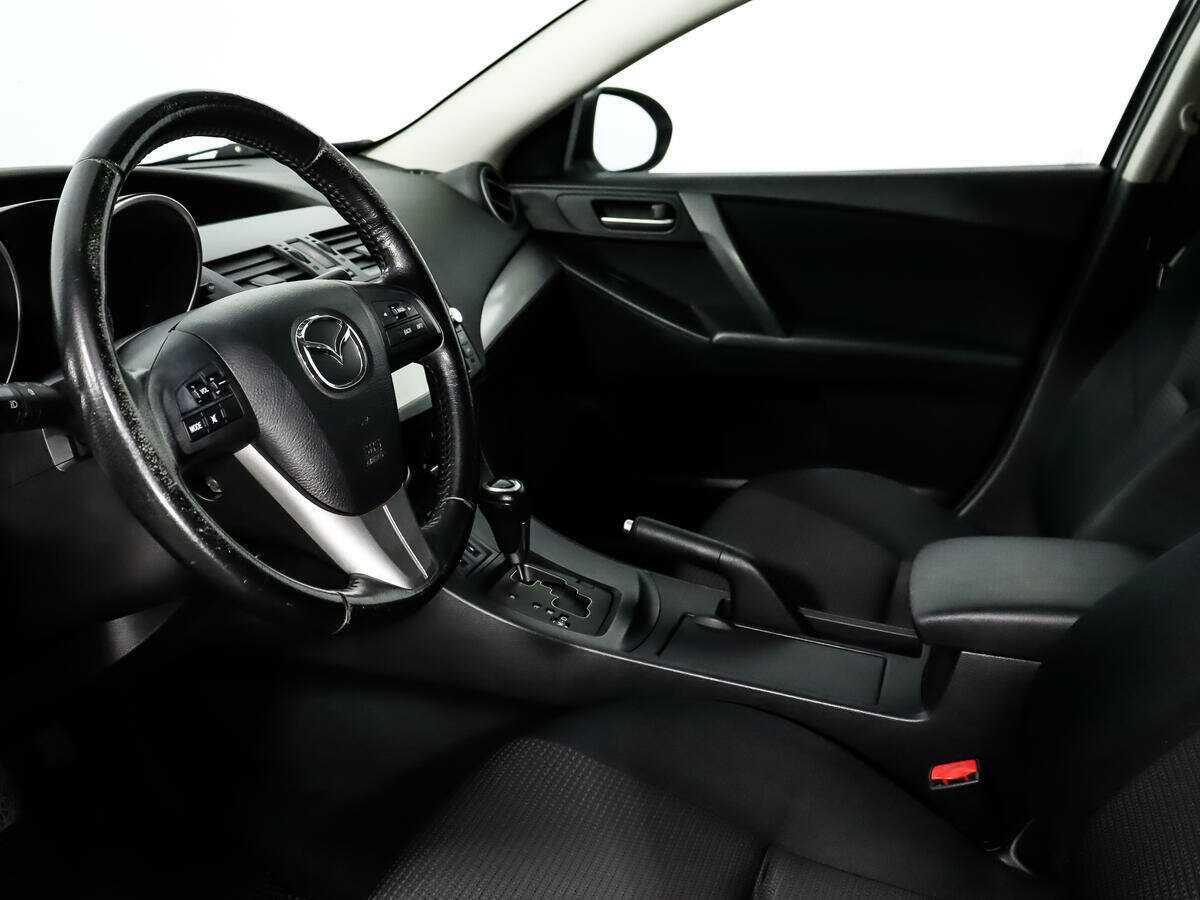 Купить Mazda 3 с пробегом. Фото: #8