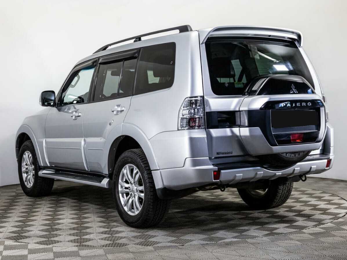 Купить Mitsubishi Pajero с пробегом. Фото: #6