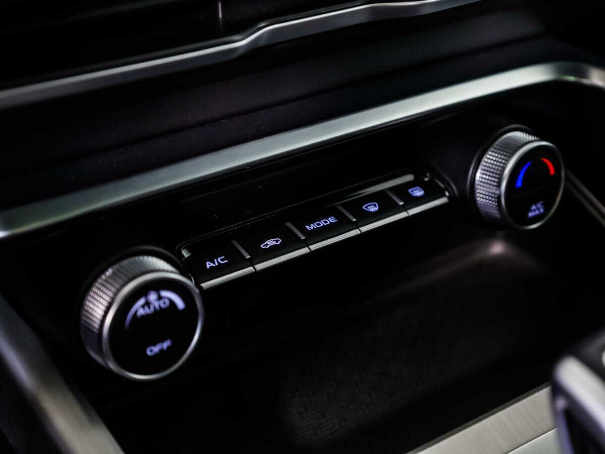 Купить Geely Coolray с пробегом. Фото: #13