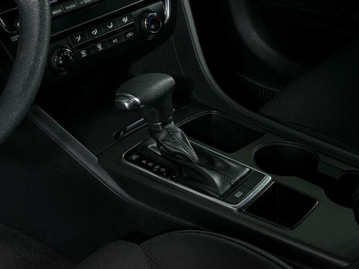 Купить Kia Optima с пробегом. Фото: #6