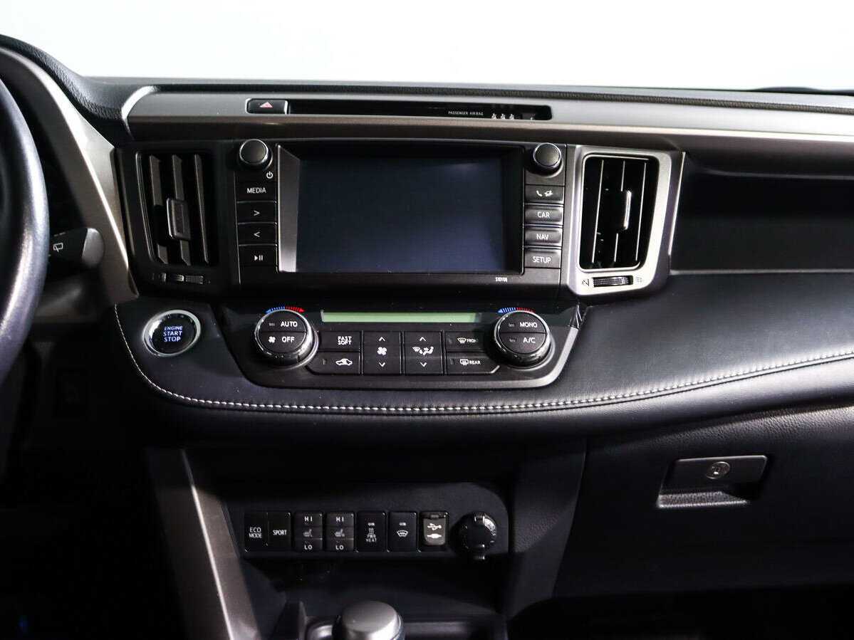 Купить Toyota RAV4 с пробегом. Фото: #12