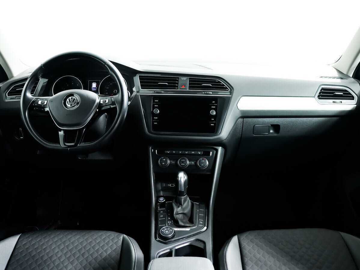 Купить Volkswagen Tiguan с пробегом. Фото: #10