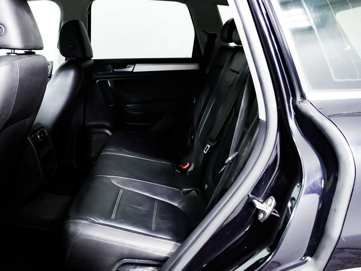 Купить Volkswagen Touareg с пробегом. Фото: #11