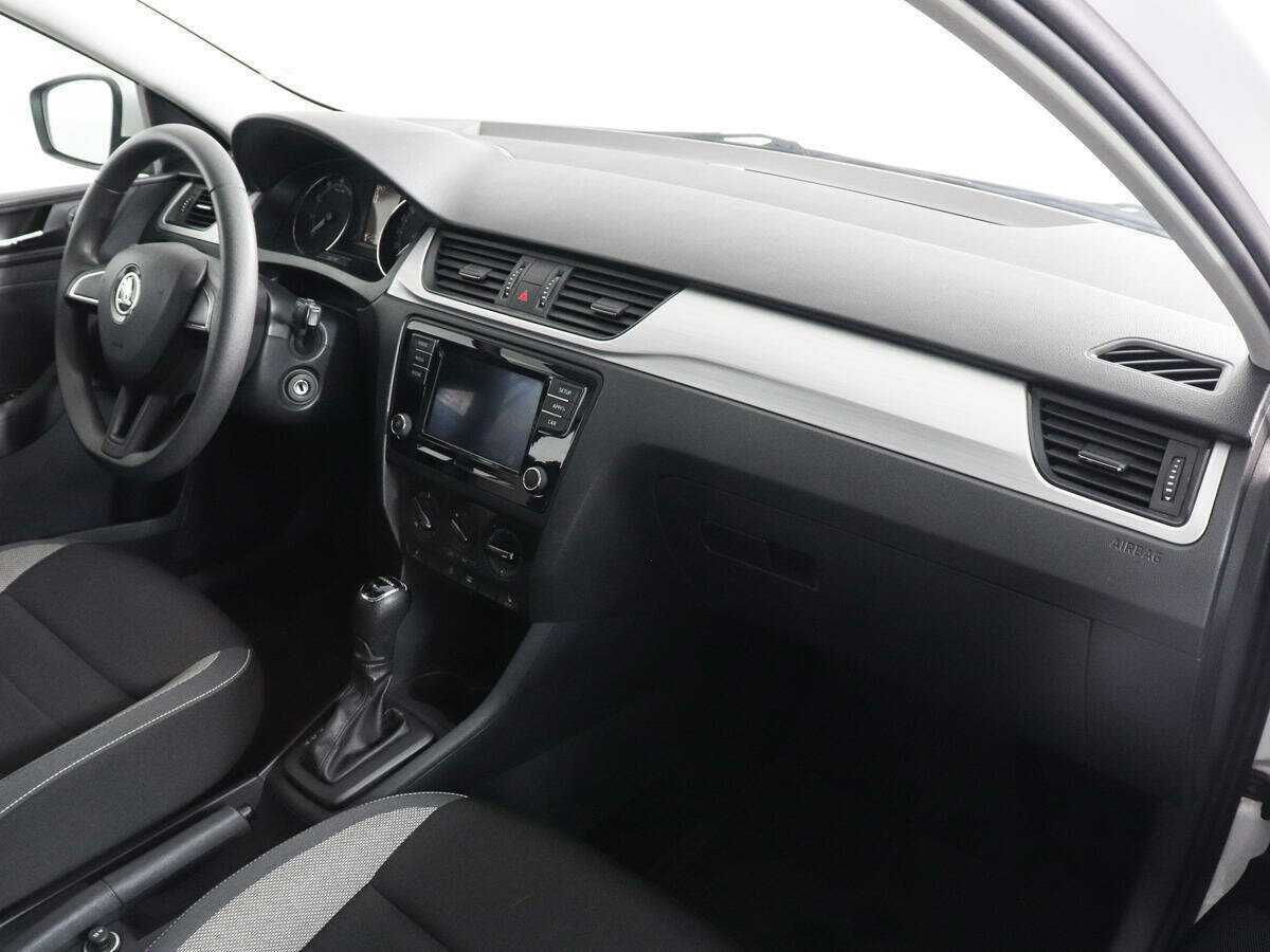 Купить Skoda Rapid с пробегом. Фото: #6