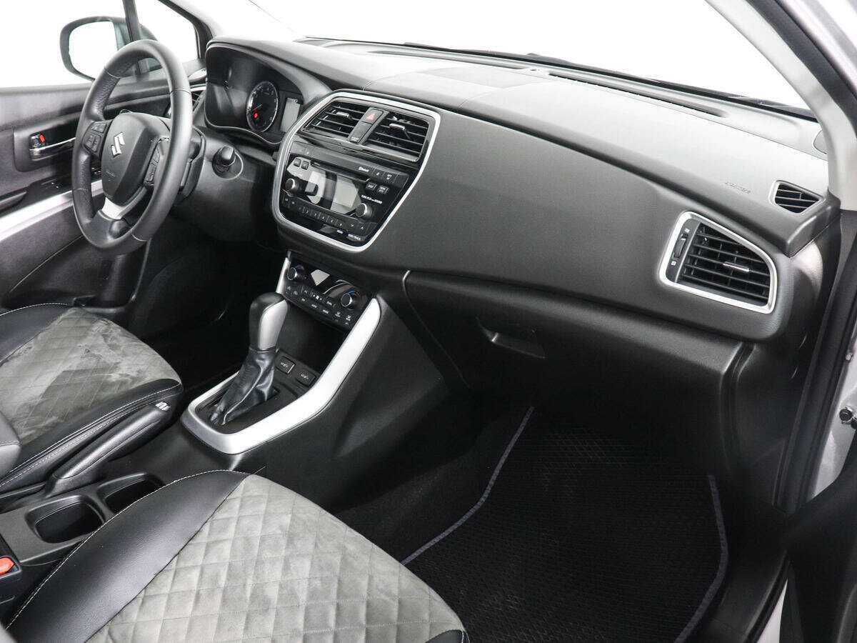 Купить Suzuki SX4 с пробегом. Фото: #5