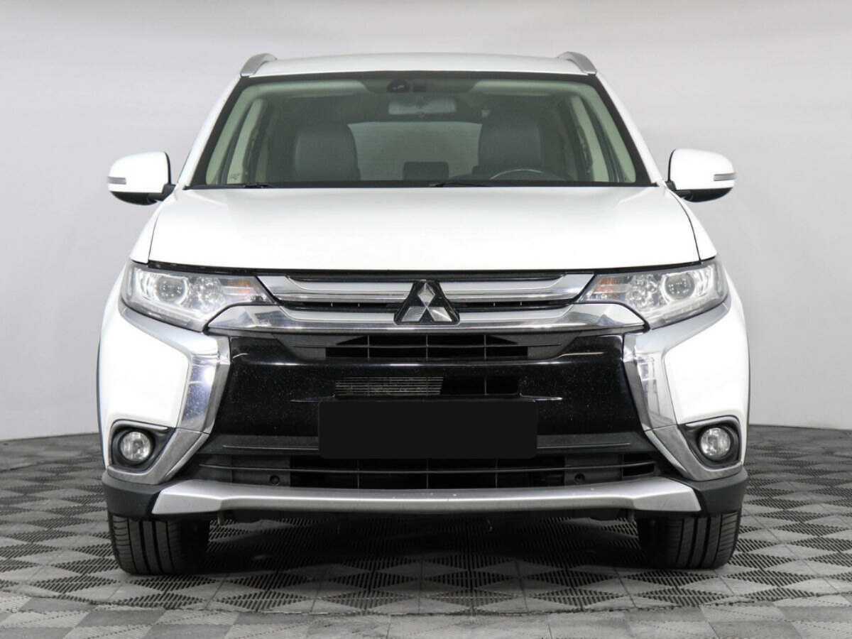 Купить Mitsubishi Outlander с пробегом. Фото: #1