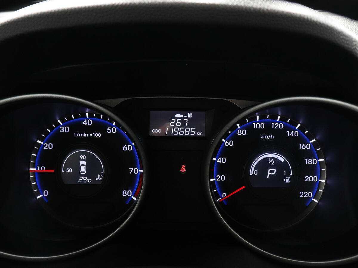 Купить Hyundai ix35 с пробегом. Фото: #10